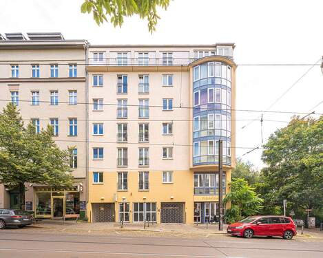 Hausansicht - 1 Zimmer Etagenwohnung zum Kaufen in Berlin
