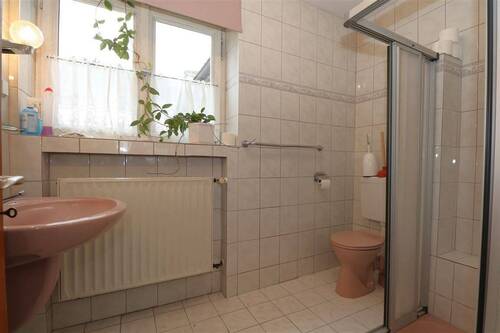 Badezimmer Erdgeschoss - 