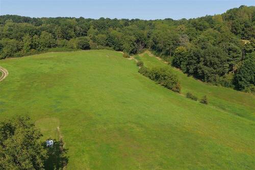 Freiflächen - 7 Zimmer Einfamilienhaus in Meinhard