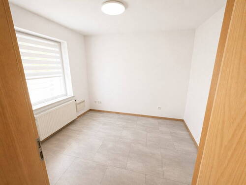 Zimmer im EG - Einfamilienhaus mit 105,00 m&sup2; in Langenzenn zum Kaufen