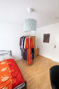 Zimmer 1 - 