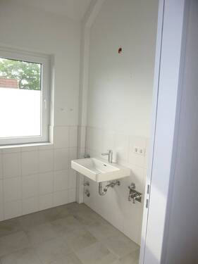 Bad.JPG - 2 Zimmer Etagenwohnung zur Miete in Hamburg