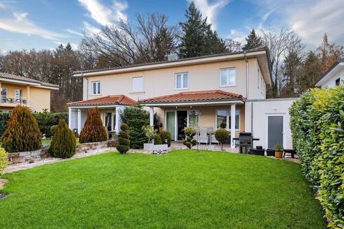 Bild 2 - 6 Zimmer Mehrfamilienhaus, Wohnhaus zum Kaufen in Singen (Hohentwiel)