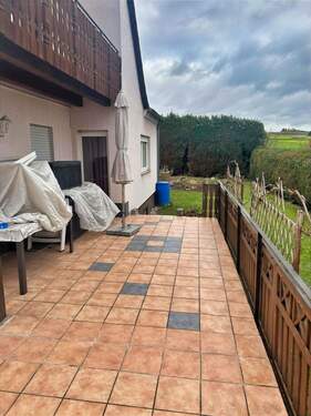 Außenansicht - 5 Zimmer Doppelhaushälfte in Großenlüder