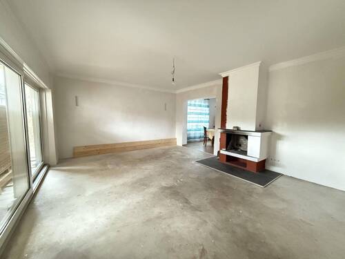 Wohnzimmer mit Kamin - 