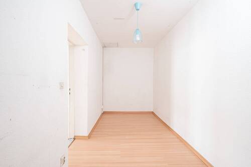 WE9 Flur - 2 Zimmer Etagenwohnung in Berlin