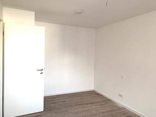 Zimmer 2 - Etagenwohnung mit 70,00 m&sup2; in Nürnberg zur Miete