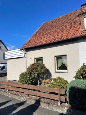 Straßenansicht - 4 Zimmer Doppelhaushälfte zum Kaufen in Steinhagen