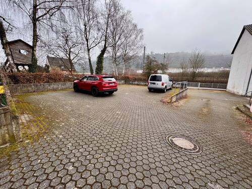 Parken und hintere Zufahrt - 