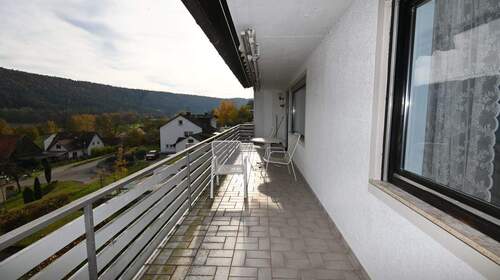 ...mit Balkonzugang... - 