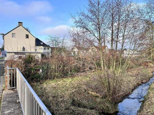 Bach - 9 Zimmer Mehrfamilienhaus, Wohnhaus in Langenfeld