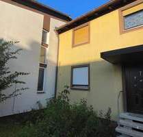 Reihenmittelhaus mit Garten und Garage in ruhiger Lage - Feucht