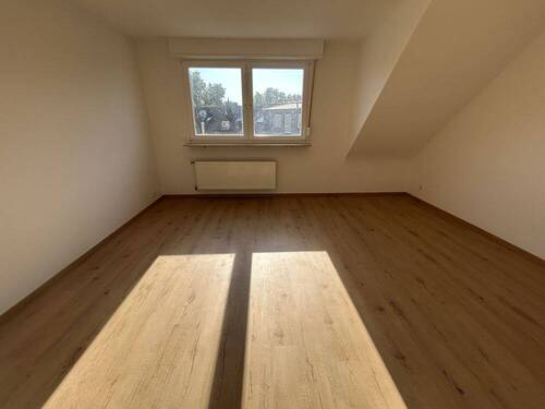 Wohn-/Schlafzimmer - 1 Zimmer Etagenwohnung zur Miete in Mannheim / Neckarau