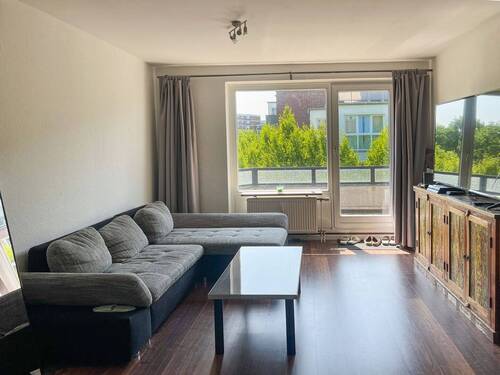 Zutritt zum Balkon - 3 Zimmer Etagenwohnung in Hamburg