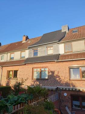 seitliche Rückansicht.jpg - Reihenmittelhaus mit 91,00 m&sup2; in Nortorf zum Kaufen