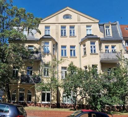 Hausansicht - 2 Zimmer Etagenwohnung in Halle (Saale)