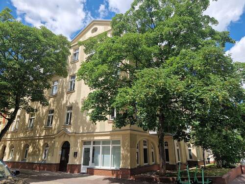 Hausansicht - Etagenwohnung mit 65,00 m&sup2; in Halle (Saale) zum Kaufen