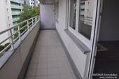Großer Balkon - 2-Zimmer-Wohnung, neu renoviert und bereit für den Einzug