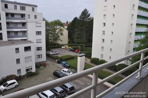 Ausblick vom Balkon - 2 Zimmer Etagenwohnung zur Miete in Nürnberg