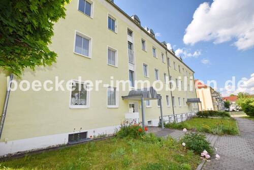 Außenansicht - 2 Zimmer Etagenwohnung zur Miete in Weißenfels