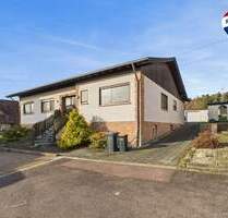 Familienfreundlicher Bungalow mit Einliegerwohnung und Doppelgarage in Wadrill - Wadern / Wadrill