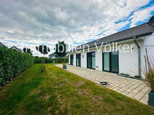 Ansicht - 2 Zimmer Mehrfamilienhaus, Wohnhaus zum Kaufen in Lembruch