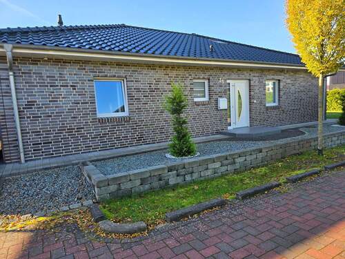 Vorderansicht.jpg - Wie neu – einziehen & wohlfühlen! Ihr Traumhaus wartet auf Sie