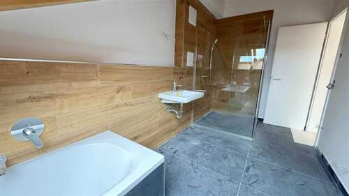 Wanne + Dusche - 