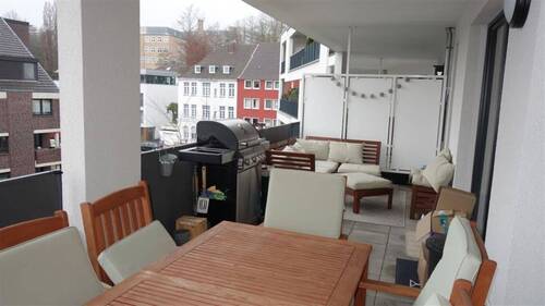 Große Sonnenterrasse - 3 Zimmer Etagenwohnung in Mönchengladbach