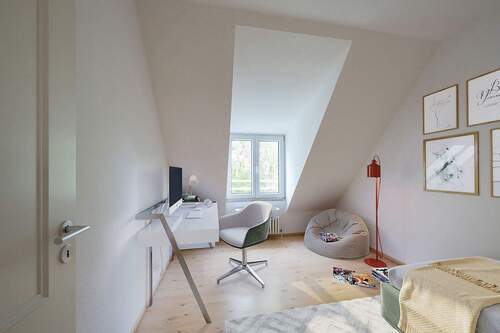 Am_Reitplatz_Jugendzimmer - 