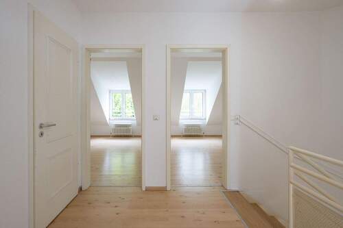 Am_Reitplatz_KInder-/Arbeitszimmer - 