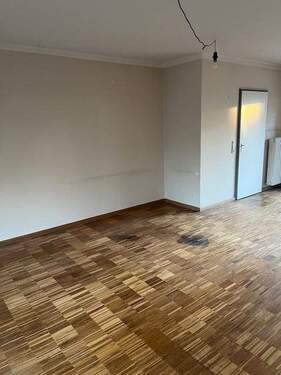 EG - Wohn-Essbereich - Bild 1 - 6 Zimmer Einfamilienhaus zum Kaufen in Nürnberg