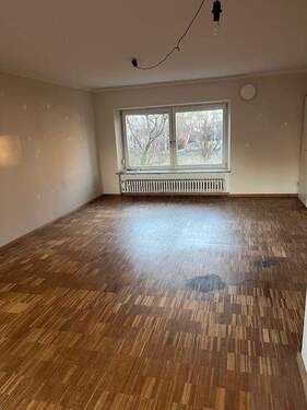 EG - Wohn-Essbereich - Bild 2 - 6 Zimmer Einfamilienhaus in Nürnberg