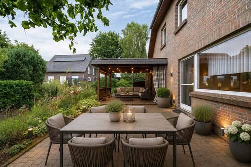 Terrasse virtuell möbliert - Ihr neues Zuhause in familienfreundlicher Lage - mit zusätzlichem Mietertrag