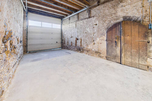 Garage - 
