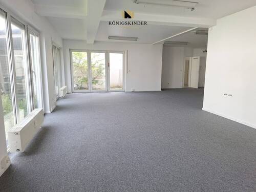 Trainingsraum - Büro mit 158,00 m&sup2; in Leonberg zum Kaufen