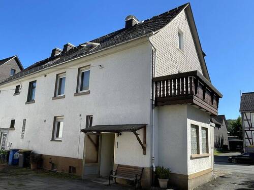 Bild 2 - 5 Zimmer Doppelhaushälfte zum Kaufen in Dietzhölztal / Ewersbach