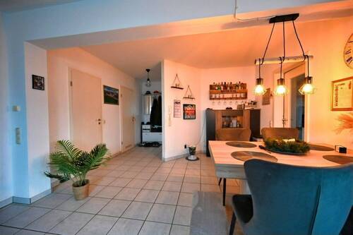 Eingangsbereich Wohnung - Etagenwohnung mit 80,30 m² in Montabaur zum Kaufen