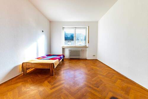 EFH Straubing Kind 2 I - 