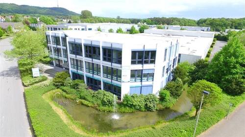 Haus-Ansicht - Vermittelt....Schönes helles Büro Praxis in Steinhagen !