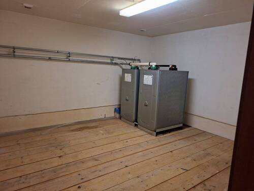 Kellerraum Ol-Tanks - 