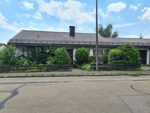 Außenansicht - **Top gepflegtes Einfamilienhaus in traumhafter Hanglage!**