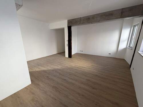 Wohn- & Essbereich - 3 Zimmer Etagenwohnung zur Miete in Volkach