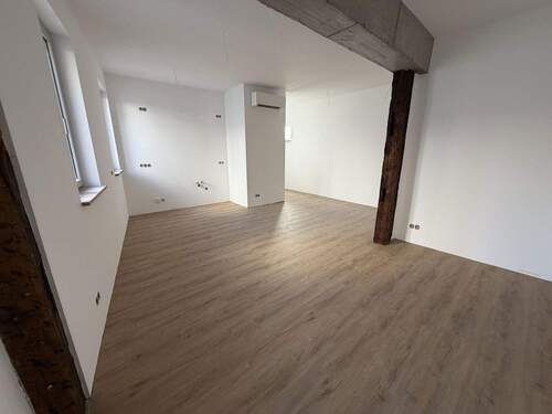 Wohn- & Essbereich - Etagenwohnung mit 75,00 m&sup2; in Volkach zur Miete