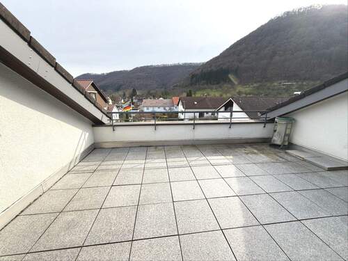 Balkon - 2 Zimmer Etagenwohnung zum Kaufen in Lenningen