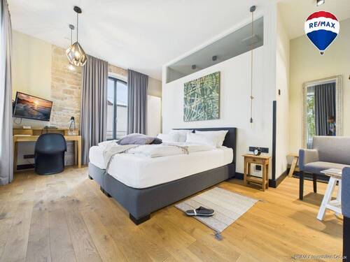 REMAX Immobilien DeLux Hotel Zimmer Wallerfangen Mark Borowicz - 