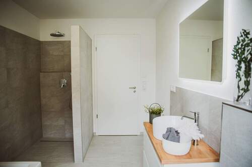 Badezimmer 01 - Terrassenwohnung mit 115,00 m&sup2; in Tuttlingen zur Miete