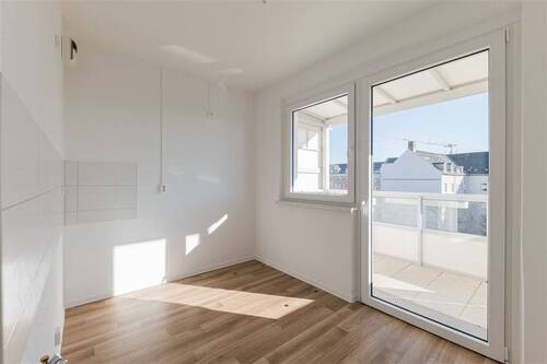 Küche - 2 Zimmer Etagenwohnung zur Miete in Chemnitz