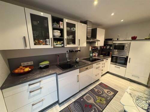 Küche - 5 Zimmer Mehrfamilienhaus, Wohnhaus in Emden