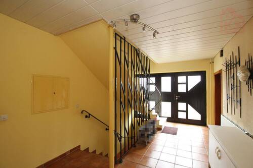 EG Diele - 1 Zimmer Mehrfamilienhaus, Wohnhaus in Völklingen / Lauterbach